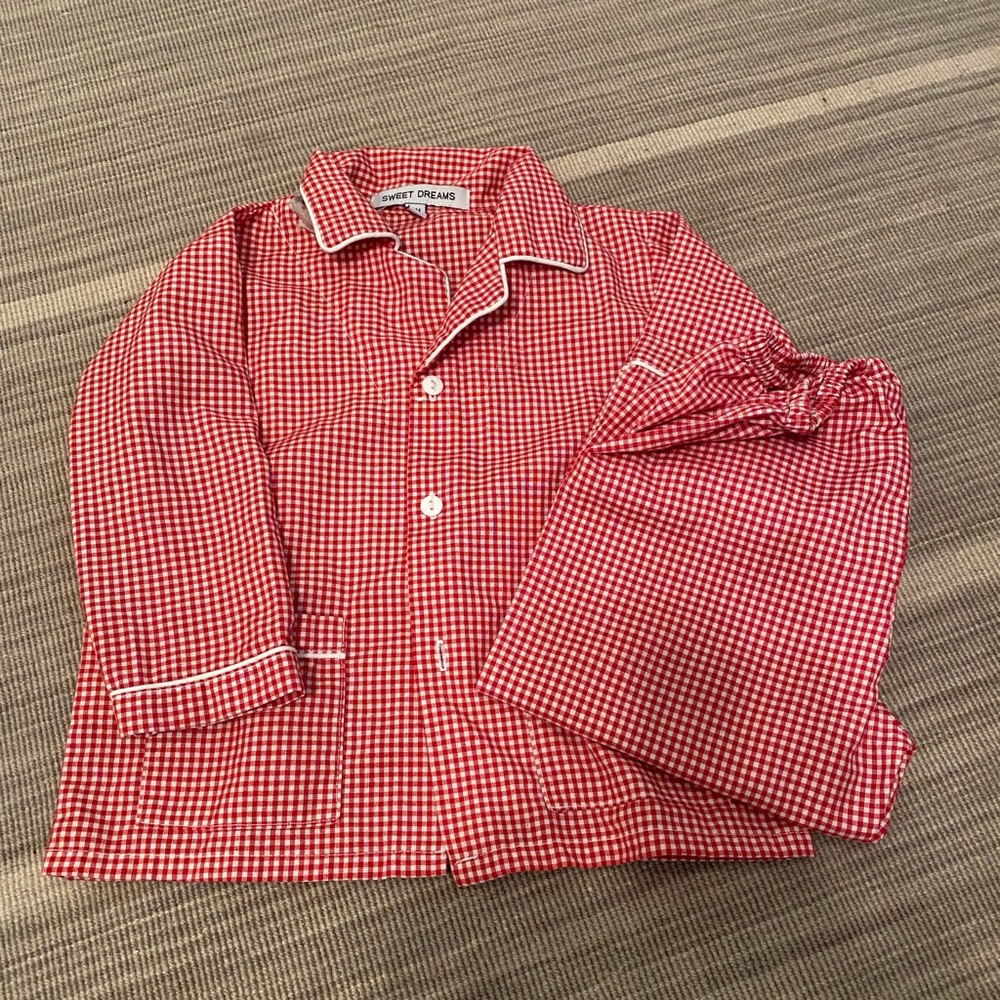 Sweet Dreams pajamas, size 18m
